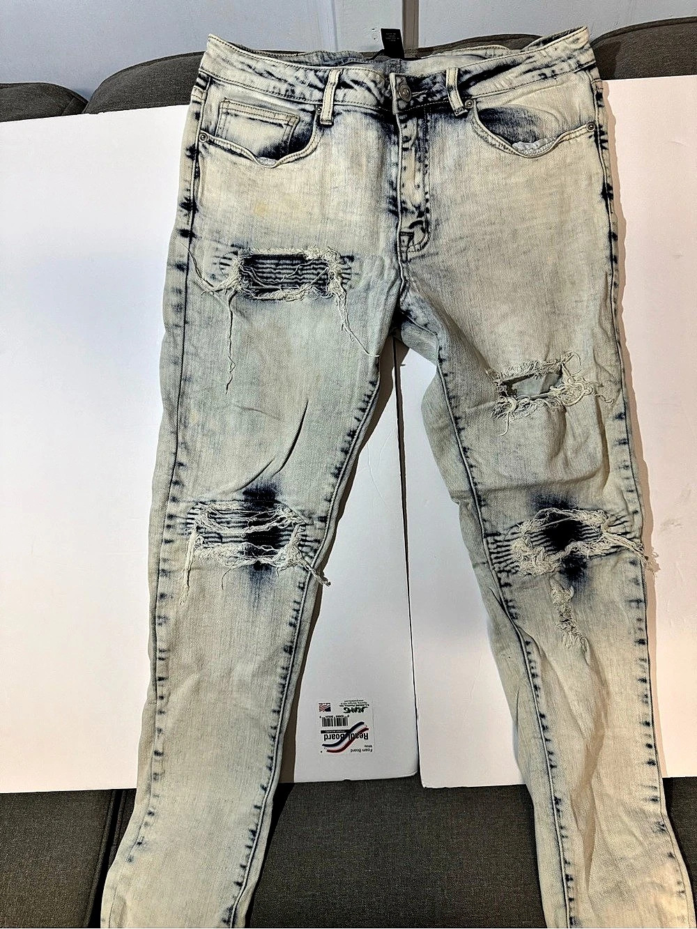 Distressed Skinny Jeans in Blue size 34
